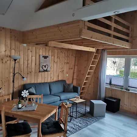 בית נופש Am Rheinpark *